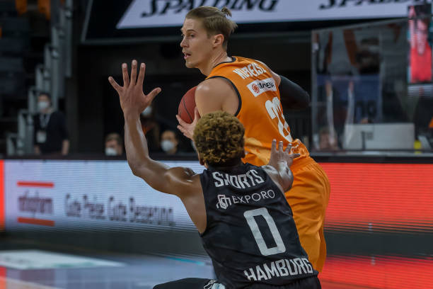 雷霆则在重 雷霆则在重